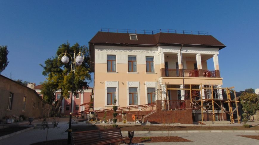 В Мариуполе преобразился ведущий музей изобразительного искусства (ФОТО) (фото) - фото 3 В Мариуполе преобразился ведущий музей изобразительного искусства (ФОТО) (фото) - фото 3