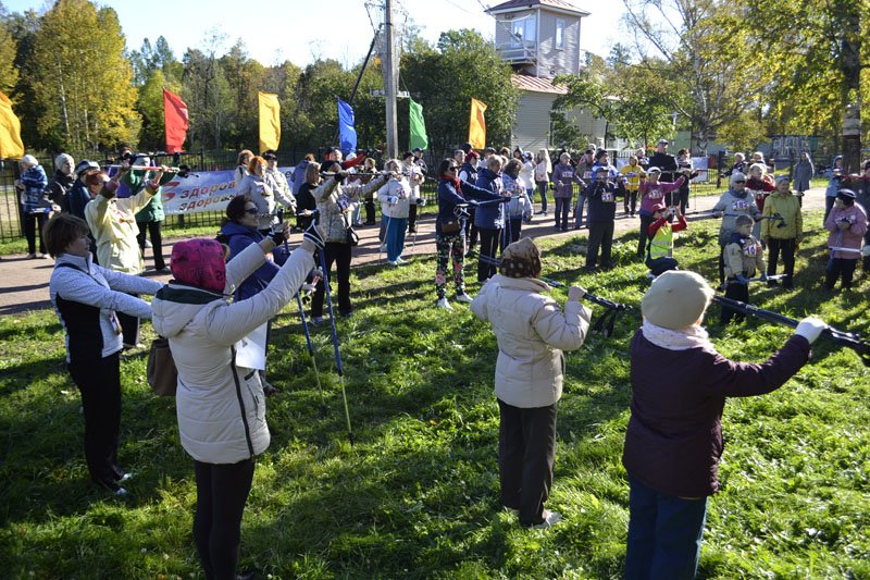 Энергично провели Всероссийский день ходьбы в городе Пушкине (фото)... Энергично провели Всероссийский день ходьбы в городе Пушкине (фото) - фото 3