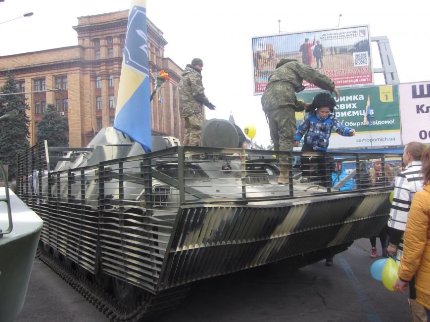 Как Днепропетровск отмечал День защитника Украины (ФОТО), фото-1 Как Днепропетровск отмечал День защитника Украины (ФОТО), фото-1