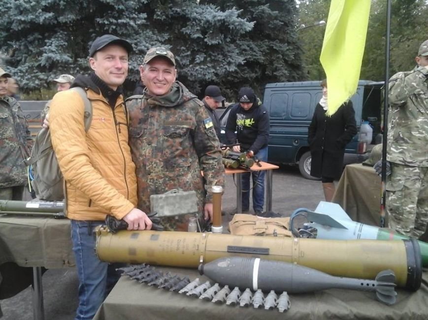От казацкой закалки до шествия и пикета горотдела милиции:..., фото-2 От казацкой закалки до шествия и пикета горотдела милиции: в Павлограде отметили День защитника Украины, фото-2