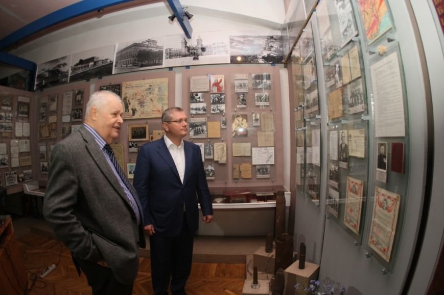 Точечная застройка исторического центра будет прекращена, Днепропетровск получит четкий регламент строительства и новый генплан, - Вилкул (фото) - фото 1 Точечная застройка исторического центра будет прекращена, Днепропетровск получит четкий регламент строительства и новый генплан, - Вилкул (фото) - фото 1