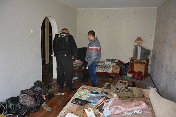 Взрыв в николаевской многоэтажке: в квартире вынесло окна и двери (... Взрыв в николаевской многоэтажке: в квартире вынесло окна и двери (ФОТО) (фото) - фото 2