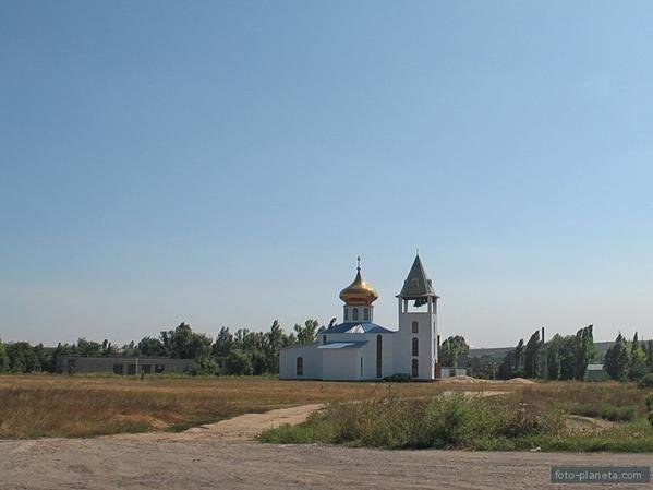 Под Донецком страшный пожар уничтожил церковь (ФОТО, ВИДЕО) (фото) - фото 1 Под Донецком страшный пожар уничтожил церковь (ФОТО, ВИДЕО) (фото) - фото 1