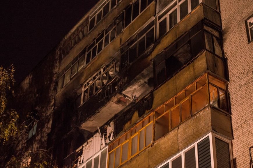 Крупный пожар в жилом доме на Кожара: сгорели несколько ба..., фото-13 Крупный пожар в жилом доме на Кожара: сгорели несколько балконов (ФОТО), фото-13