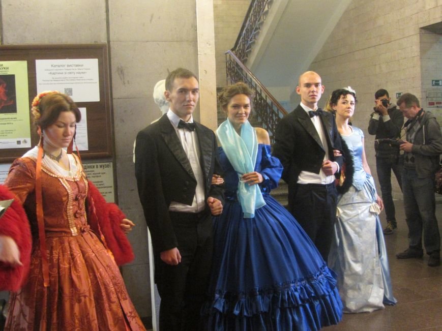В Днепропетровске стартовала Неделя музейной моды (ФОТО), фото-4 В Днепропетровске стартовала Неделя музейной моды (ФОТО), фото-4