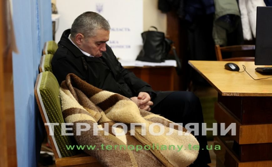 Члени ДВК не витримують навантаження, у «Березіль» неодноразово викликають «швидку» (Фото) (фото) - фото 2 Члени ДВК не витримують навантаження, у «Березіль» неодноразово викликають «швидку» (Фото) (фото) - фото 2
