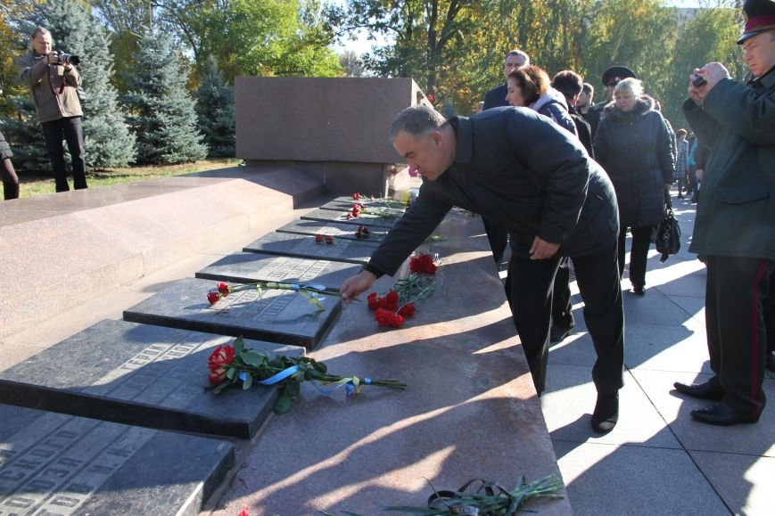 Николаевцы отметили 71-ю годовщину освобождения Украины от..., фото-10 Николаевцы отметили 71-ю годовщину освобождения Украины от фашистских захватчиков (ФОТО), фото-10