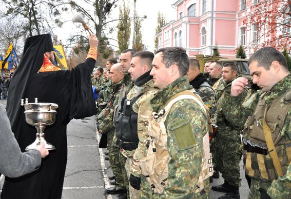Як в Полтаві правоохоронців до зони АТО проводжали (фото, відео) (ф... Як в Полтаві правоохоронців до зони АТО проводжали (фото, відео) (фото) - фото 6