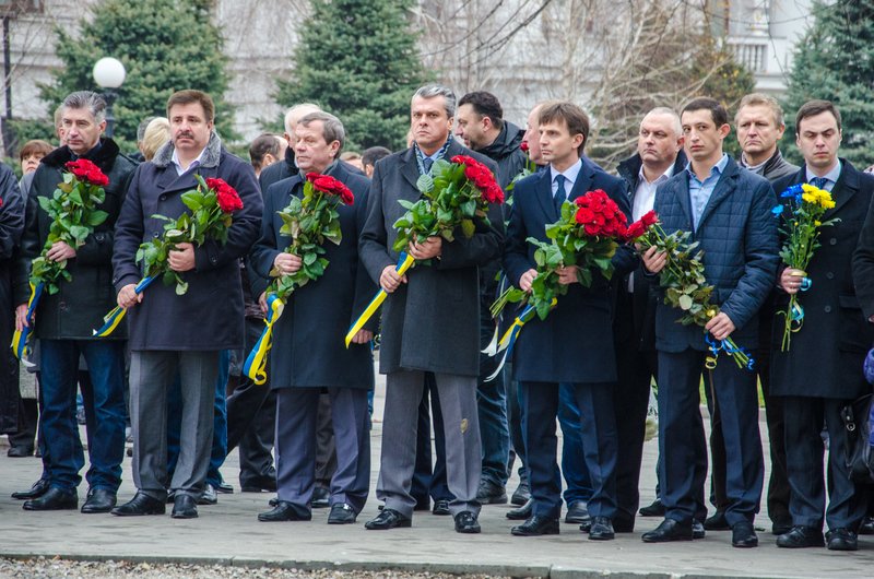 Днепропетровщина чтит память тех, кто отдал жизнь за достоинство и... Днепропетровщина чтит память тех, кто отдал жизнь за достоинство и свободу Украины (ФОТО) (фото) - фото 2