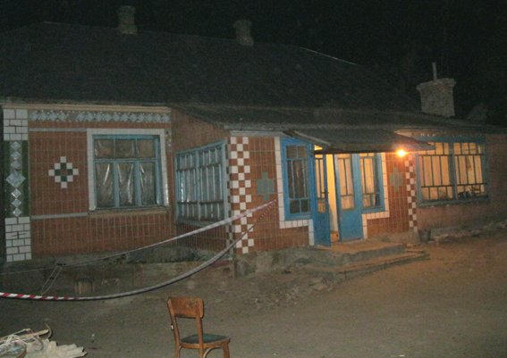 На сім з половиною років засудили млинчанина за вбивство брата (фото) - фото 1 На сім з половиною років засудили млинчанина за вбивство брата (фото) - фото 1