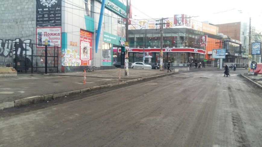 В Днепропетровске продолжается ремонт улицы Московской (ФОТО) (фото) - фото 4 В Днепропетровске продолжается ремонт улицы Московской (ФОТО) (фото) - фото 4