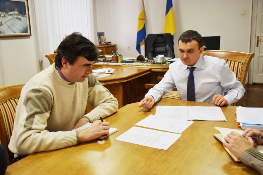 Мериков считает, что на Николаевщине одни из самых худших дорог в У... Мериков считает, что на Николаевщине одни из самых худших дорог в Украине (ФОТО) (фото) - фото 3
