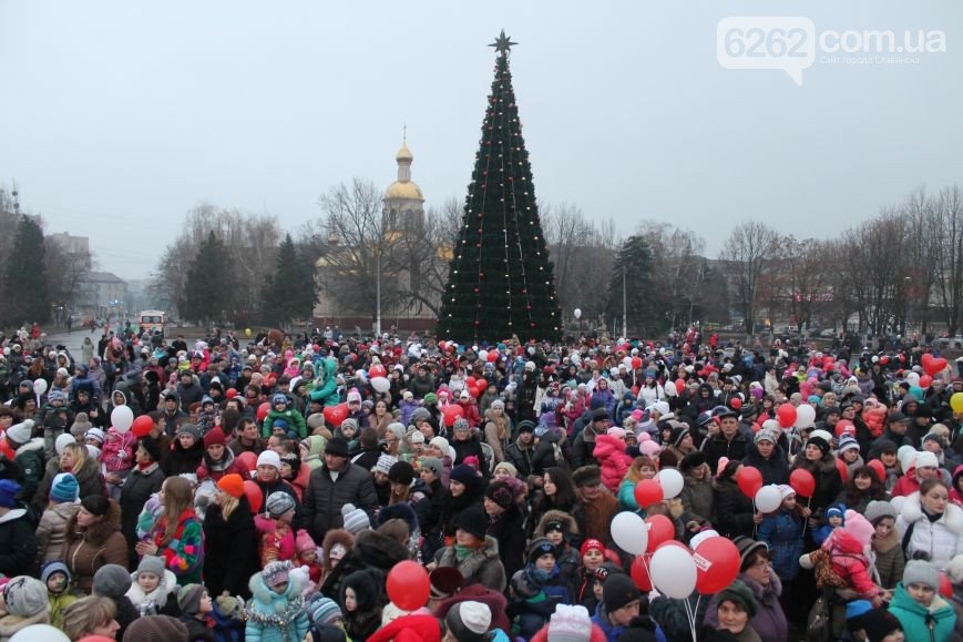 Предновогодний апокалипсис или Как в Славянске елку открывали (виде... Предновогодний апокалипсис или Как в Славянске елку открывали (видео) (фото) - фото 1