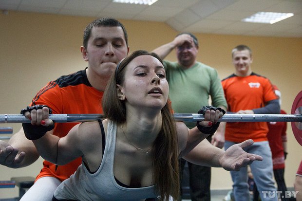 Дед Мороз с бицепсами и Снегурочка со штангой. В Витебске в..., фото-3 Дед Мороз с бицепсами и Снегурочка со штангой. В Витебске выбрали самых сильных новогодних героев, фото-3