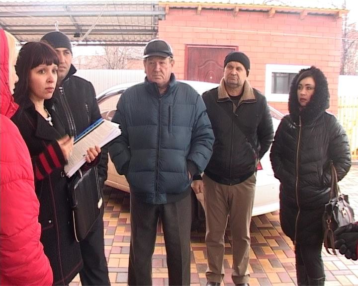 В Армавире покупателям продали автомобили без ПТС (фото) - фото 1 В Армавире покупателям продали автомобили без ПТС (фото) - фото 1
