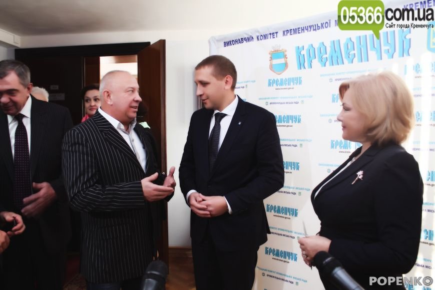 У Кременчук приїхала Оксана Білозір і привезла допомогу родинам бій... У Кременчук приїхала Оксана Білозір і привезла допомогу родинам бійців АТО (ФОТО) (фото) - фото 3