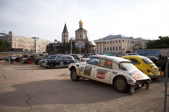 Более сотни классических автомобилей остановятся в Полоцке в рамках... Более сотни классических автомобилей остановятся в Полоцке в рамках ретро-ралли «Пекин — Париж — 2016» (фото) - фото 4