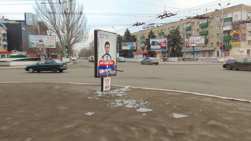 Центр Мариуполя вандалы в предпраздничные дни Центр Мариуполя вандалы в предпраздничные дни