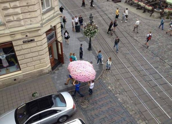 6 курйозів, які сталися у Львові у 2015 і “підірвали” мережу (ФОТО)... 6 курйозів, які сталися у Львові у 2015 і “підірвали” мережу (ФОТО) (фото) - фото 1