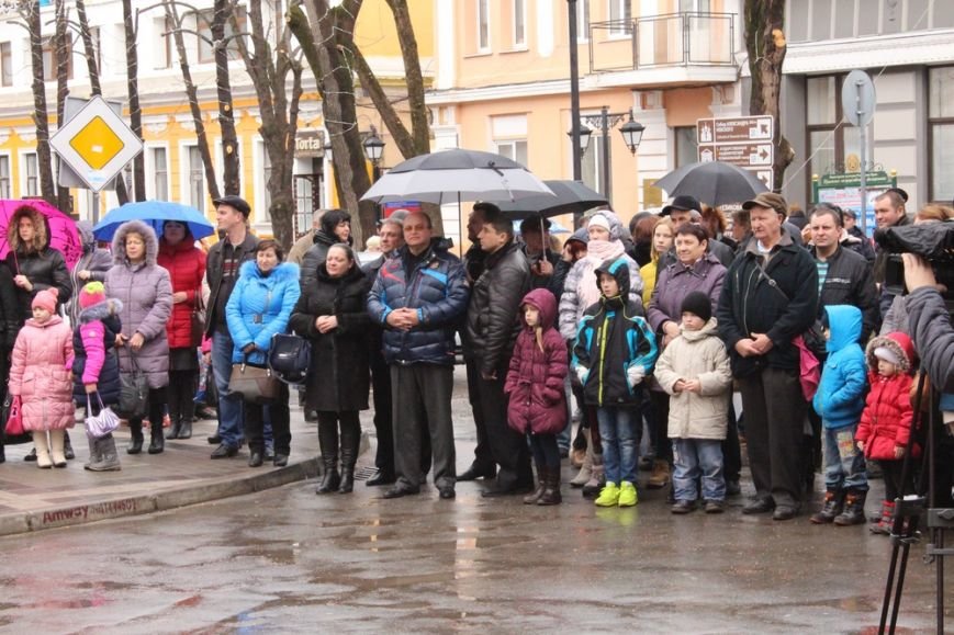 В центре Симферополя открылся рождественский вертеп (ФОТО) (фото) -... В центре Симферополя открылся рождественский вертеп (ФОТО) (фото) - фото 2
