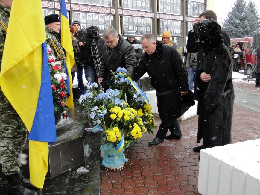 У Хмельницькому відбулися урочистості з нагоди Дня Соборності України (Фото) (фото) - фото 5 У Хмельницькому відбулися урочистості з нагоди Дня Соборності України (Фото) (фото) - фото 5