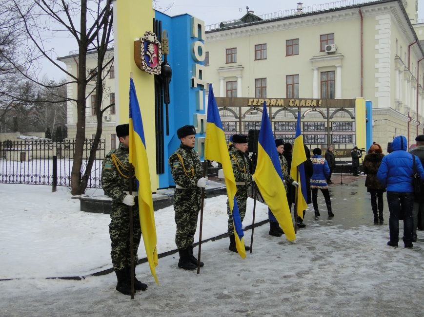 У Хмельницькому відбулися урочистості з нагоди Дня Соборності України (Фото) (фото) - фото 2 У Хмельницькому відбулися урочистості з нагоди Дня Соборності України (Фото) (фото) - фото 2