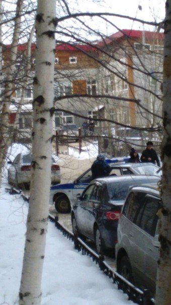 Полные автобусы полиции! Бойцы в бронежилетах! Перекрытые микрорайо... Полные автобусы полиции! Бойцы в бронежилетах! Перекрытые микрорайоны! – жители Нижневартовска переживают, что в городе что-то произошло (фото) - ф...