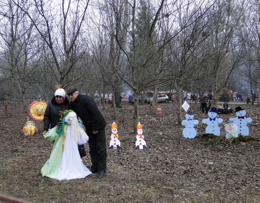 Сьогодні у Хмельницькому проводжали зиму та зустрічали весну (Фото)... Сьогодні у Хмельницькому проводжали зиму та зустрічали весну (Фото) (фото) - фото 5