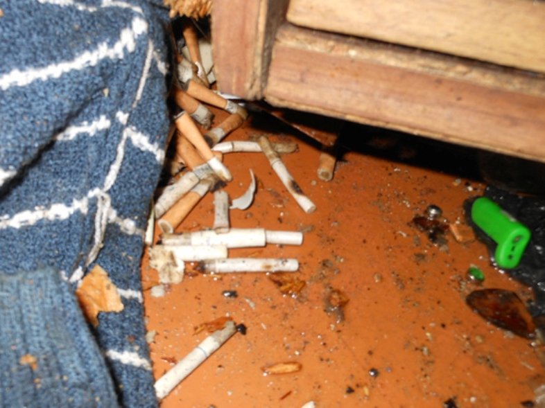У Хмельницькому через куріння чоловік ледь не залишився без будинку (Фото) (фото) - фото 1