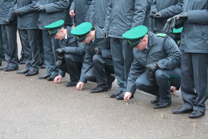 У Хмельницькій Держприкордонслужбі достроково випустили 273 офіцерів-прикордонників (Фото, Відео) (фото) - фото 1