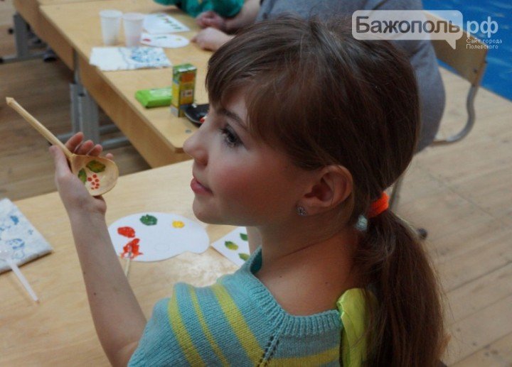 «В русской ложке сила наша» - мастер-класс творческого проекта «Гор... «В русской ложке сила наша» - мастер-класс творческого проекта «Горница» (фоторепортаж) (фото) - фото 1