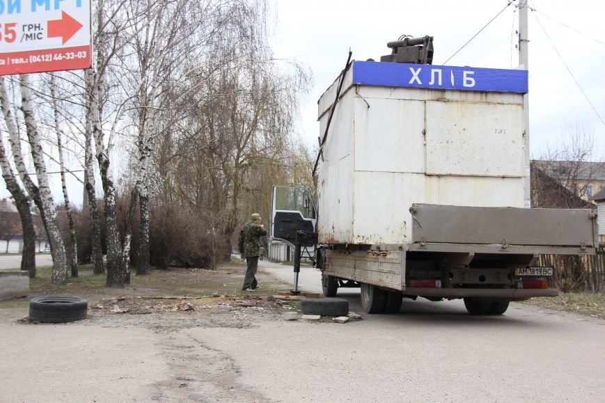 В Житомире демонтировано два хлебных киоска их владельцем, фото-3 В Житомире демонтировано два хлебных киоска их владельцем, фото-3