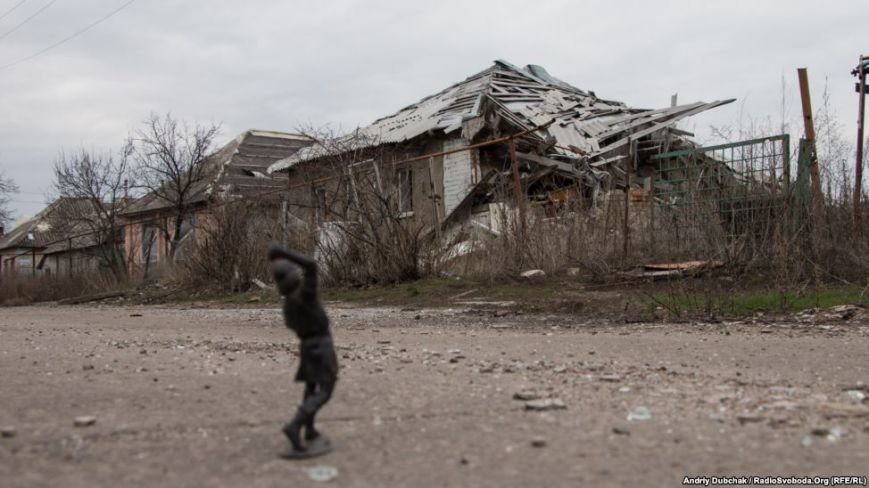 Большое горе прифронтового района Луганщины (ФОТО), фото-1 Большое горе прифронтового района Луганщины (ФОТО), фото-1