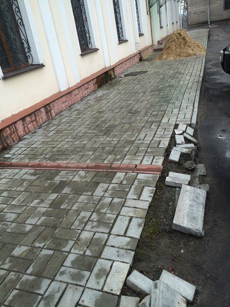 Житомирський Магістрат на Замковій горі "майже доремонтували", фото-5 Житомирський Магістрат на Замковій горі "майже доремонтували", фото-5