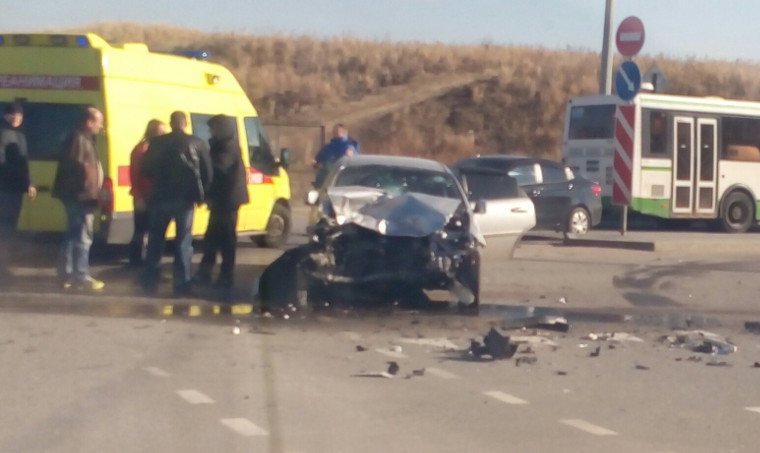 Две серьезные автомобильные аварии произошли в Пушкинском районе (ф... Две серьезные автомобильные аварии произошли в Пушкинском районе (фото) - фото 3