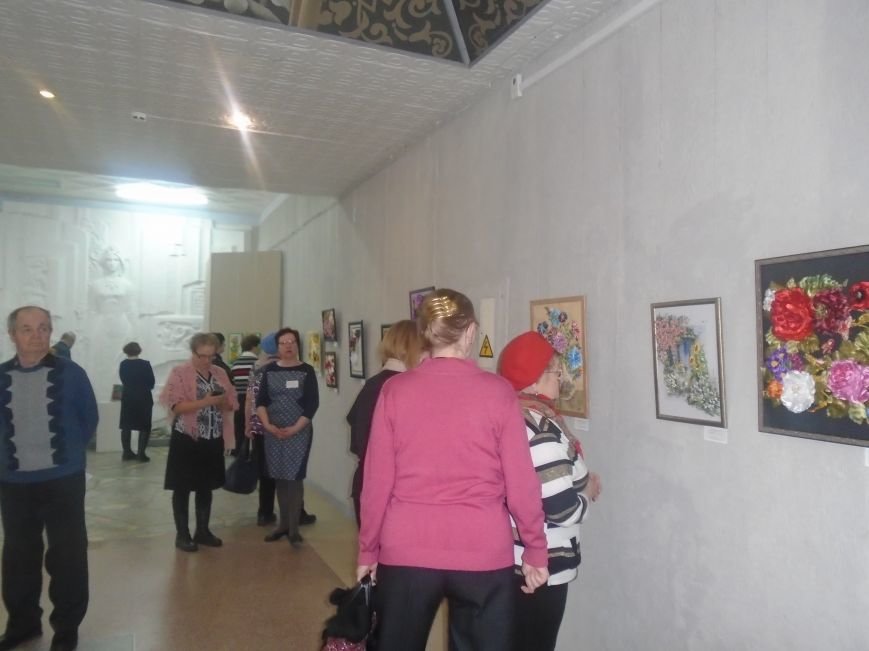 Выставки рукоделия заинтересовали более двух тысяч полевчан (фото)... Выставки рукоделия заинтересовали более двух тысяч полевчан (фото) - фото 3