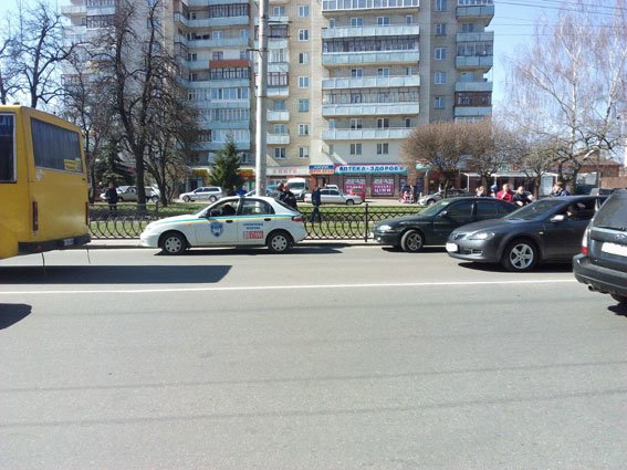 У Рівному у ДТП постраждали двоє дітей (фото) - фото 3 У Рівному у ДТП постраждали двоє дітей (фото) - фото 3