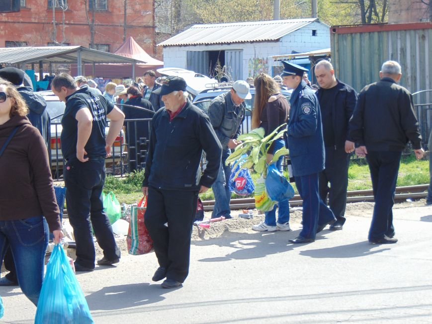 В Мариуполе ревизор ТТУ и полицейский боролись за безопасность горо... В Мариуполе ревизор ТТУ и полицейский боролись за безопасность горожан (ФОТО+ВИДЕО) (фото) - фото 3