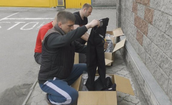 Майбутні патрульні поліцейські Рівного отримали формений одяг (фото... Майбутні патрульні поліцейські Рівного отримали формений одяг (фото) - фото 4