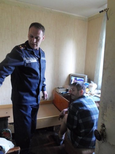 На Рівненщині вогнеборці не допустили знищення вогнем житлової квар... На Рівненщині вогнеборці не допустили знищення вогнем житлової квартири (фото) - фото 2