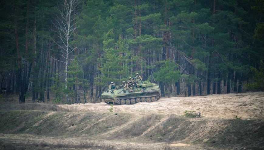 В Рівному на полігоні проходили бригадно-тактичні навчання, фото-3 В Рівному на полігоні проходили бригадно-тактичні навчання, фото-3
