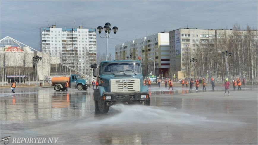 Вартовчане встречают весну на чистых улицах (фото) - фото 1 Вартовчане встречают весну на чистых улицах (фото) - фото 1