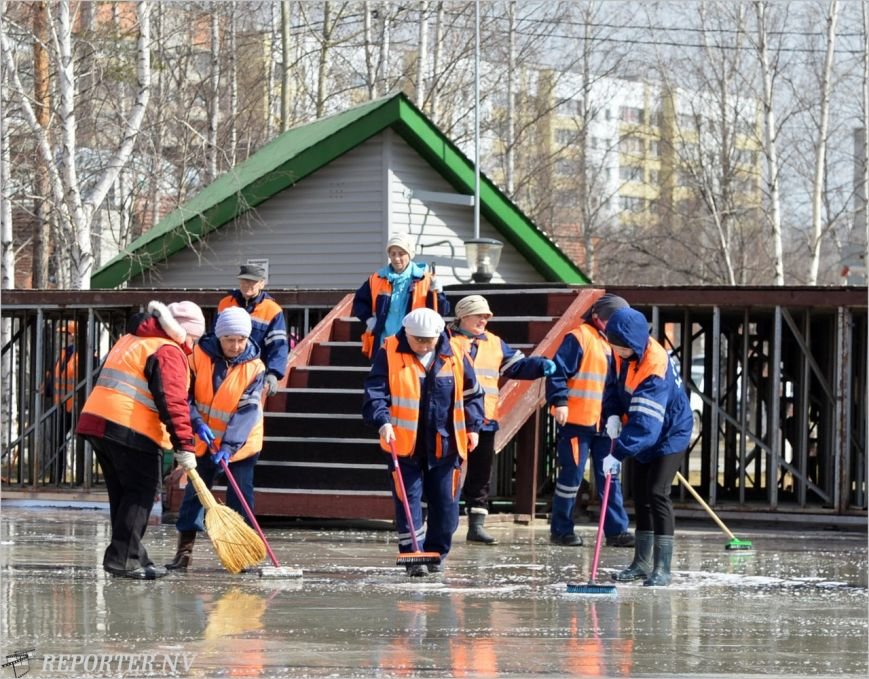 Вартовчане встречают весну на чистых улицах (фото) - фото 1 Вартовчане встречают весну на чистых улицах (фото) - фото 1