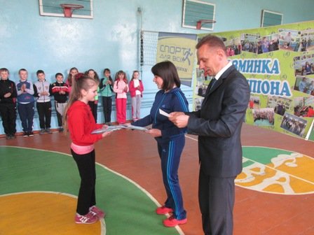 «Розминка від чемпіона» завітала на Радивилівщину (фото) - фото 2 «Розминка від чемпіона» завітала на Радивилівщину (фото) - фото 2