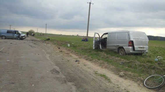 На Костопільщині жахлива ДТП (ФОТО) (фото) - фото 3 На Костопільщині жахлива ДТП (ФОТО) (фото) - фото 3
