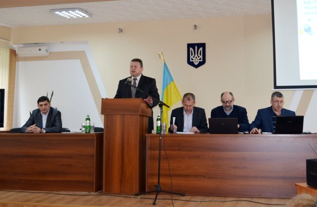 Освітяни Хмельниччини ділились досвідом оптимізації шкіл та..., фото-1 Освітяни Хмельниччини ділились досвідом оптимізації шкіл та управління освітою в ОТГ, фото-1