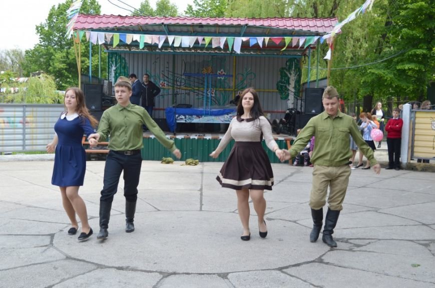 Праздничный концерт посвященный Дню Победы в городе Белицкое, фото-5 Праздничный концерт посвященный Дню Победы в городе Белицкое, фото-5