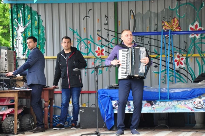 Праздничный концерт посвященный Дню Победы в городе Белицкое, фото-6 Праздничный концерт посвященный Дню Победы в городе Белицкое, фото-6