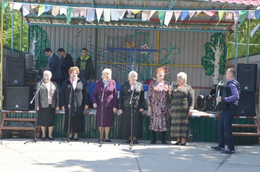 Праздничный концерт посвященный Дню Победы в городе Белицкое, фото-2 Праздничный концерт посвященный Дню Победы в городе Белицкое, фото-2