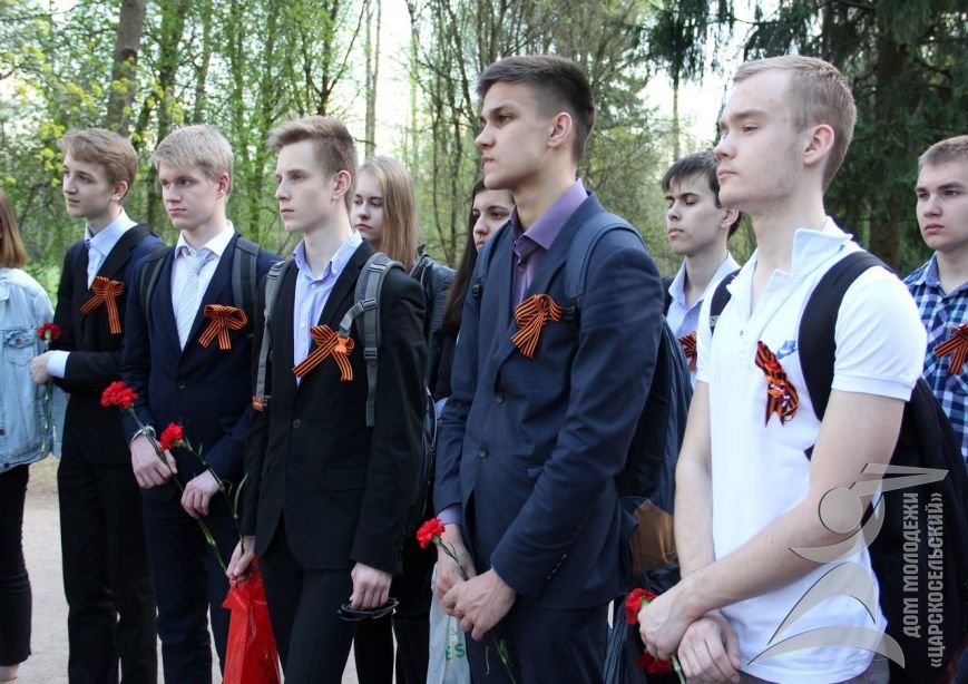 К мемориалу истребительным батальонам в Пушкине возложили "Гирлянду славы", фото-5